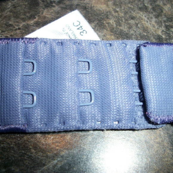 VICTORIA'S SECRET Velour Flocked Demi Bra Size 34C - Picture 7 of 8